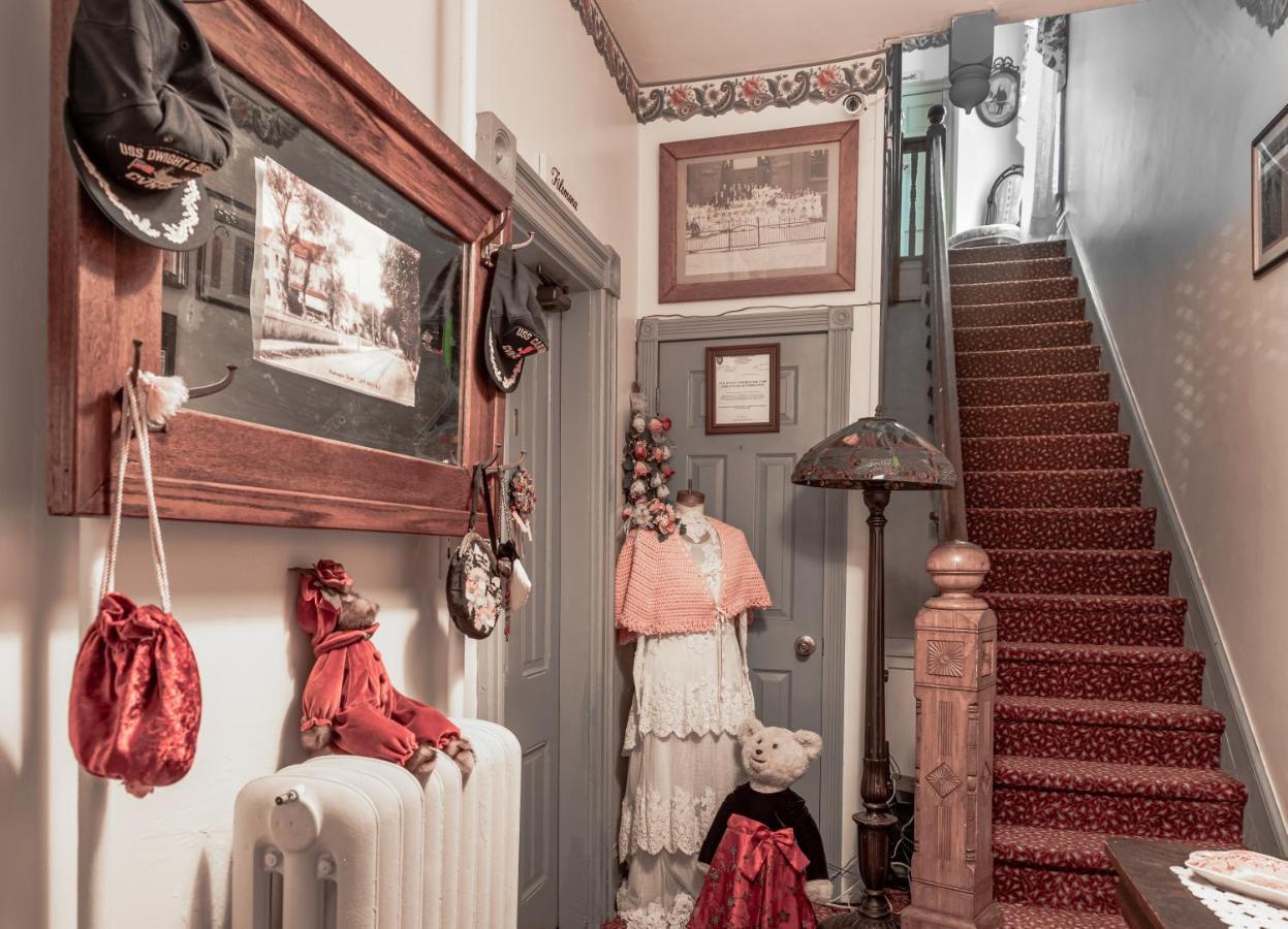 Antoinette'S Apartments & Suites Cape May Esterno foto