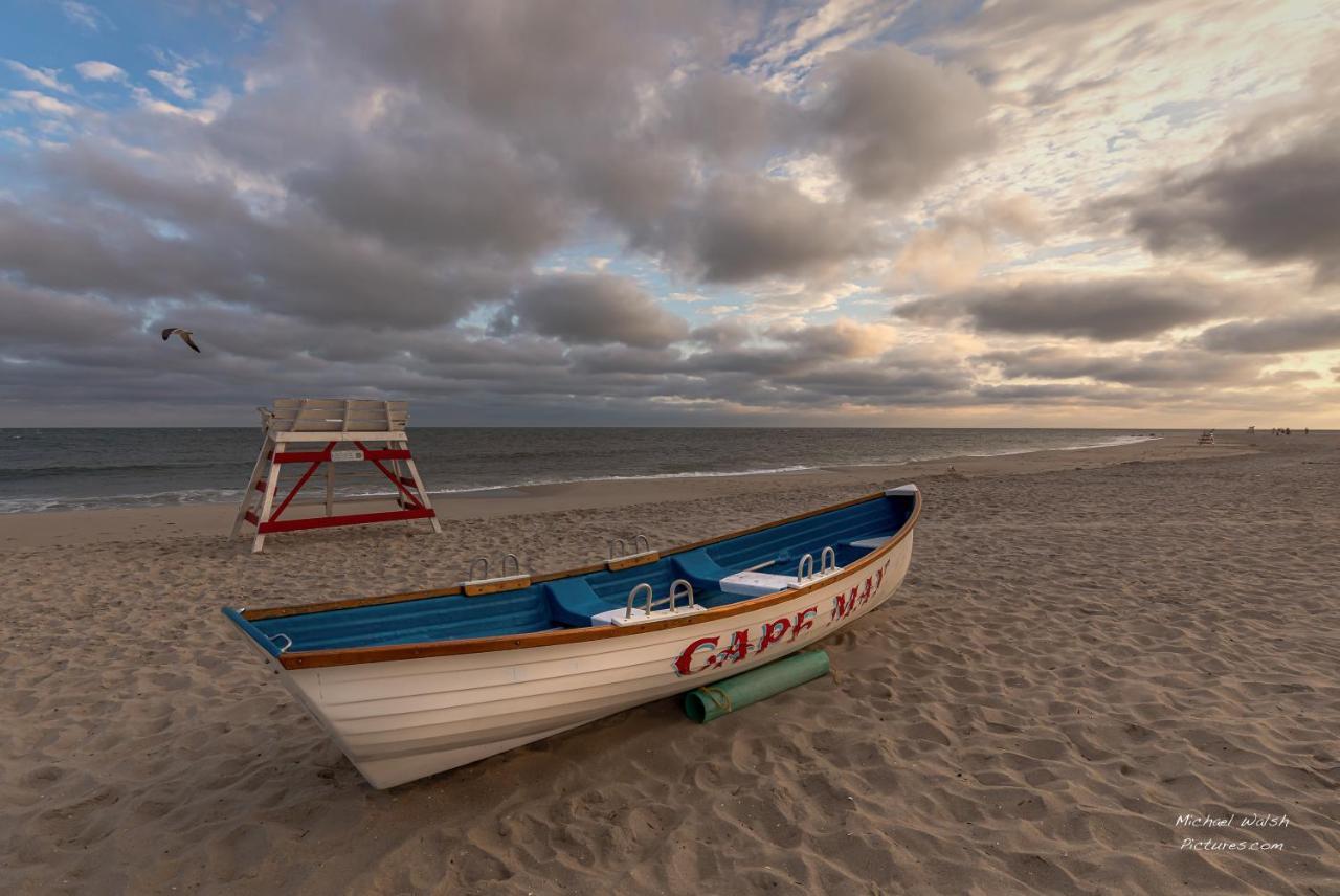 Antoinette'S Apartments & Suites Cape May Esterno foto