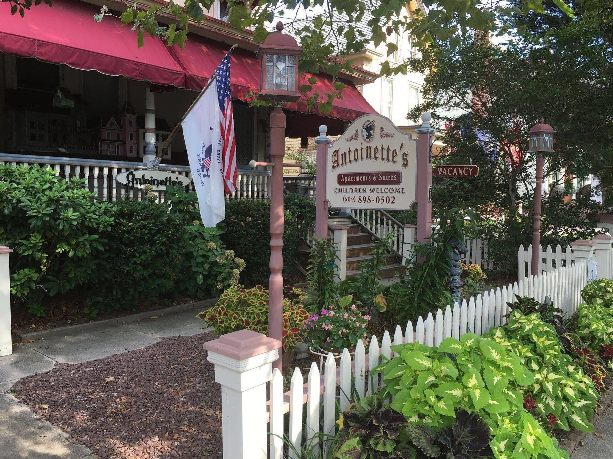 Antoinette'S Apartments & Suites Cape May Esterno foto